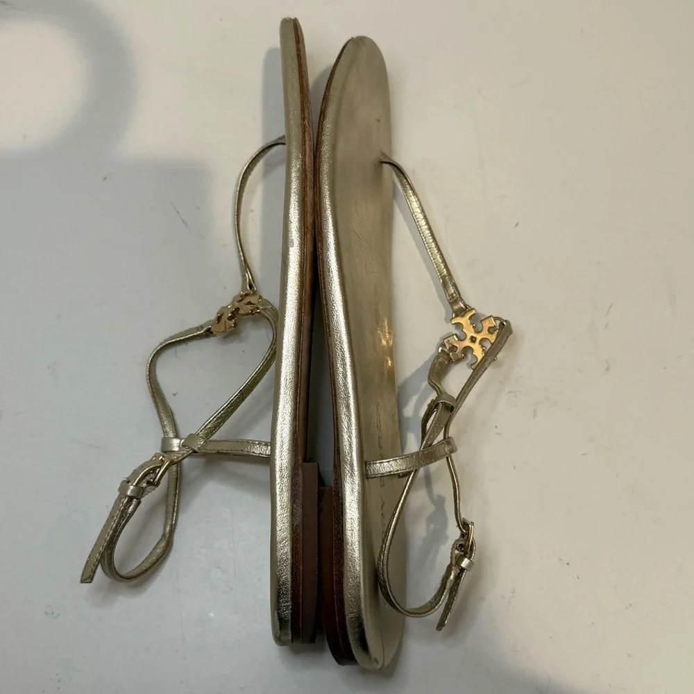 TORY BURCH Capri Strap Sandal Spark Gold Size 8 T-Strap Thong Metallic Logo